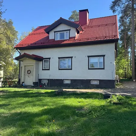 Karhulan Mummola, Oma Yksioe Keskustassa شقة فالكياكوسكي