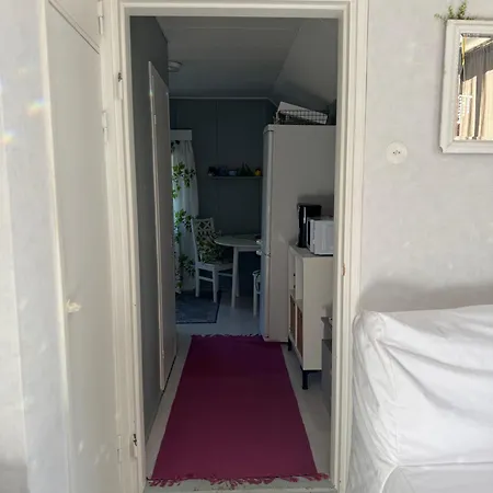شقة Karhulan Mummola, Oma Yksioe Keskustassa *