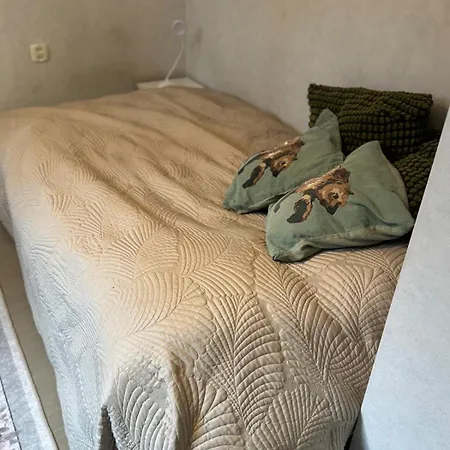 Karhulan Mummola, Oma Yksioe Keskustassa