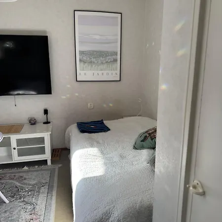 Karhulan Mummola, Oma Yksioe Keskustassa
