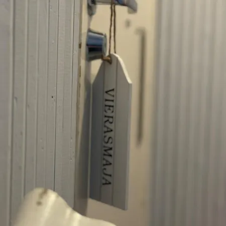 Karhulan Mummola, Oma Yksioe Keskustassa شقة فالكياكوسكي