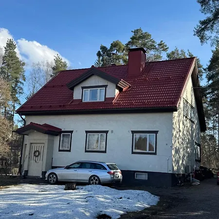 شقة Karhulan Mummola, Oma Yksioe Keskustassa *