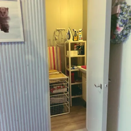 Karhulan Mummola, Oma Yksioe Keskustassa شقة فالكياكوسكي