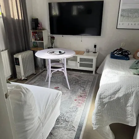 شقة Karhulan Mummola, Oma Yksioe Keskustassa